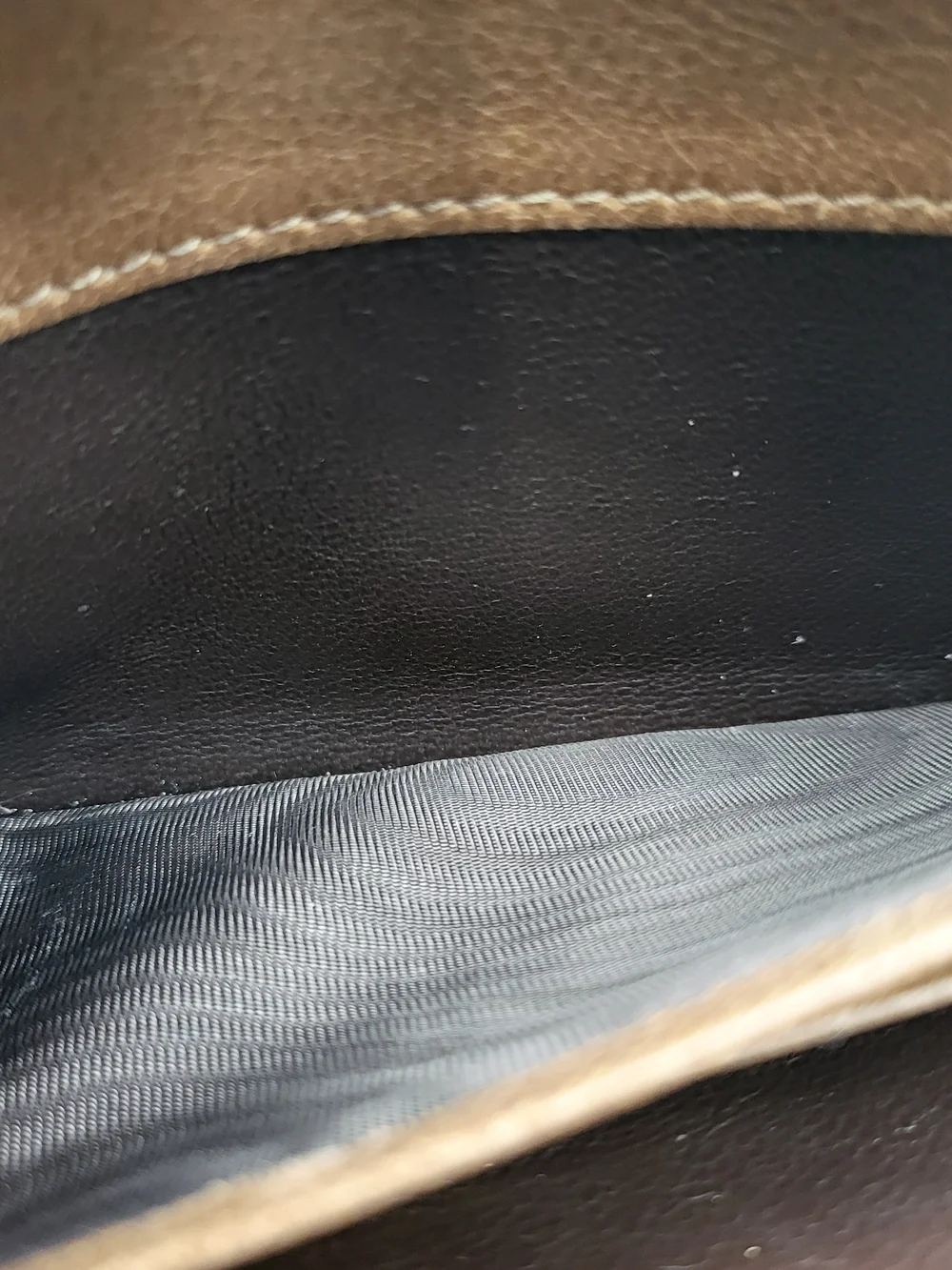 Bottega Veneta Brown Intrecciato Python Zip-Around Wallet.Authentic.Full Set.. - Picture 13 of 16